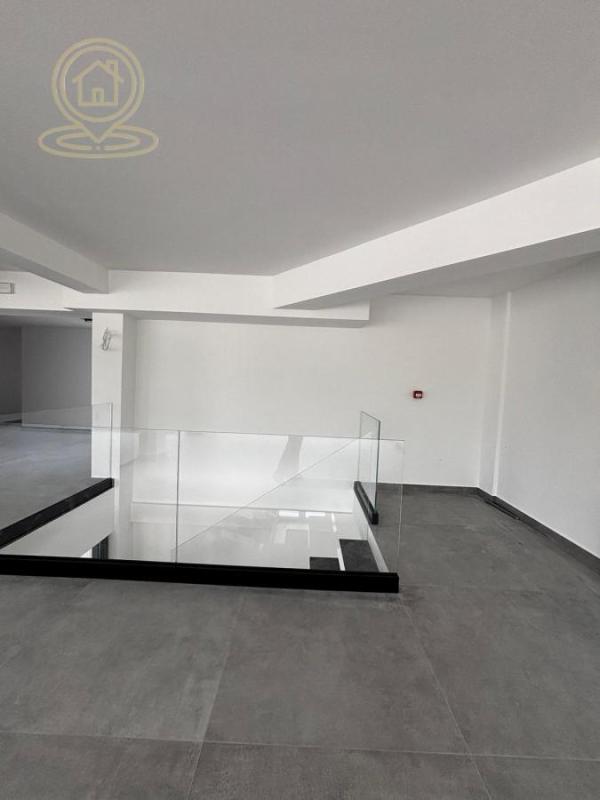 Slika 5 -  Lokal za izdavanje, 550m2, 6.600€