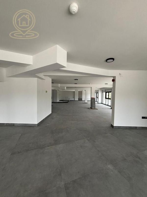 Slika 2 -  Lokal za izdavanje, 550m2, 6.600€