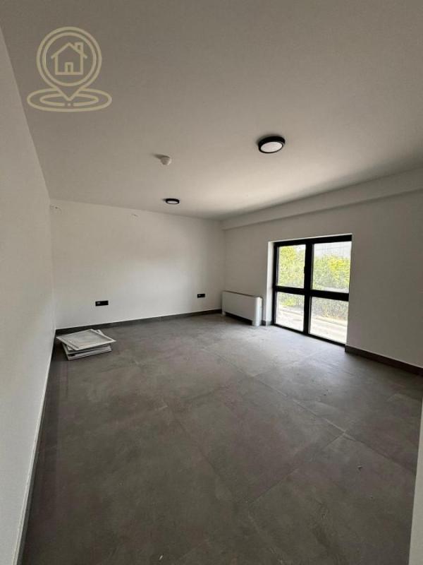 Slika 4 -  Lokal za izdavanje, 550m2, 6.600€