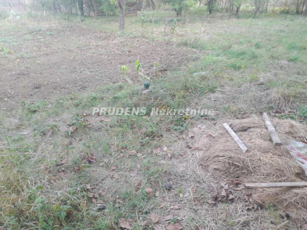 Slika 1 -  Plac na prodaju, Surčin, Petrovčić, 50.000€