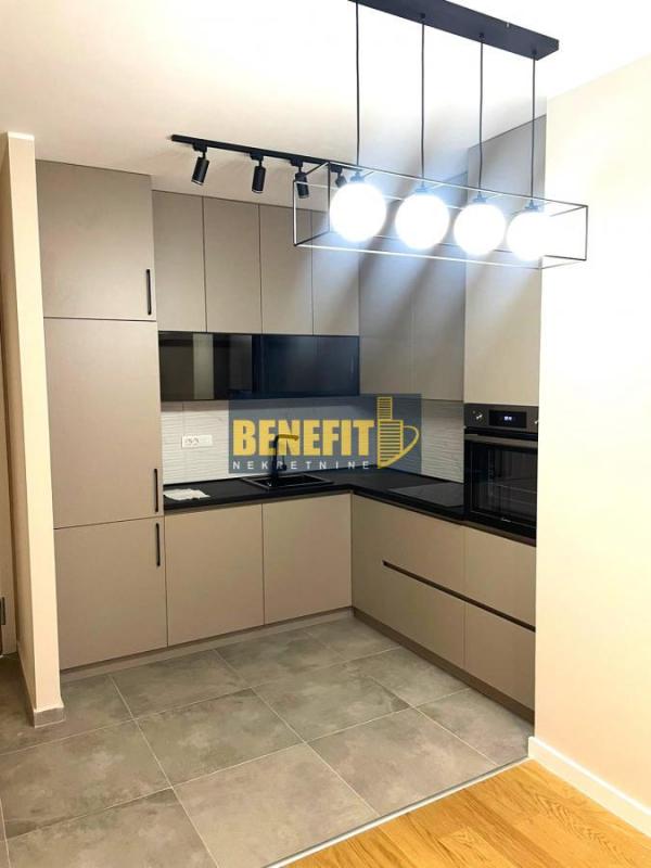 Slika 1 - Trosoban stan za izdavanje, 71m2, 800€