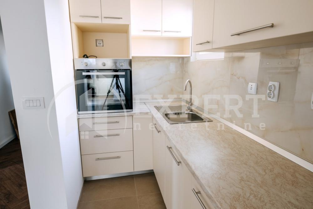 Slika 7 - Stanislava Biničkog, Četvorosoban stan za izdavanje, 96m2, 800€