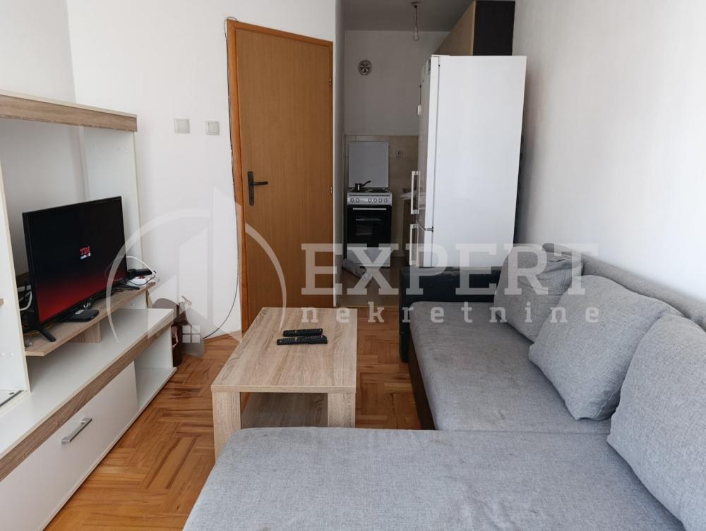 Slika 1 - Studenička, Jednoiposoban stan za izdavanje, 30m2, 280€