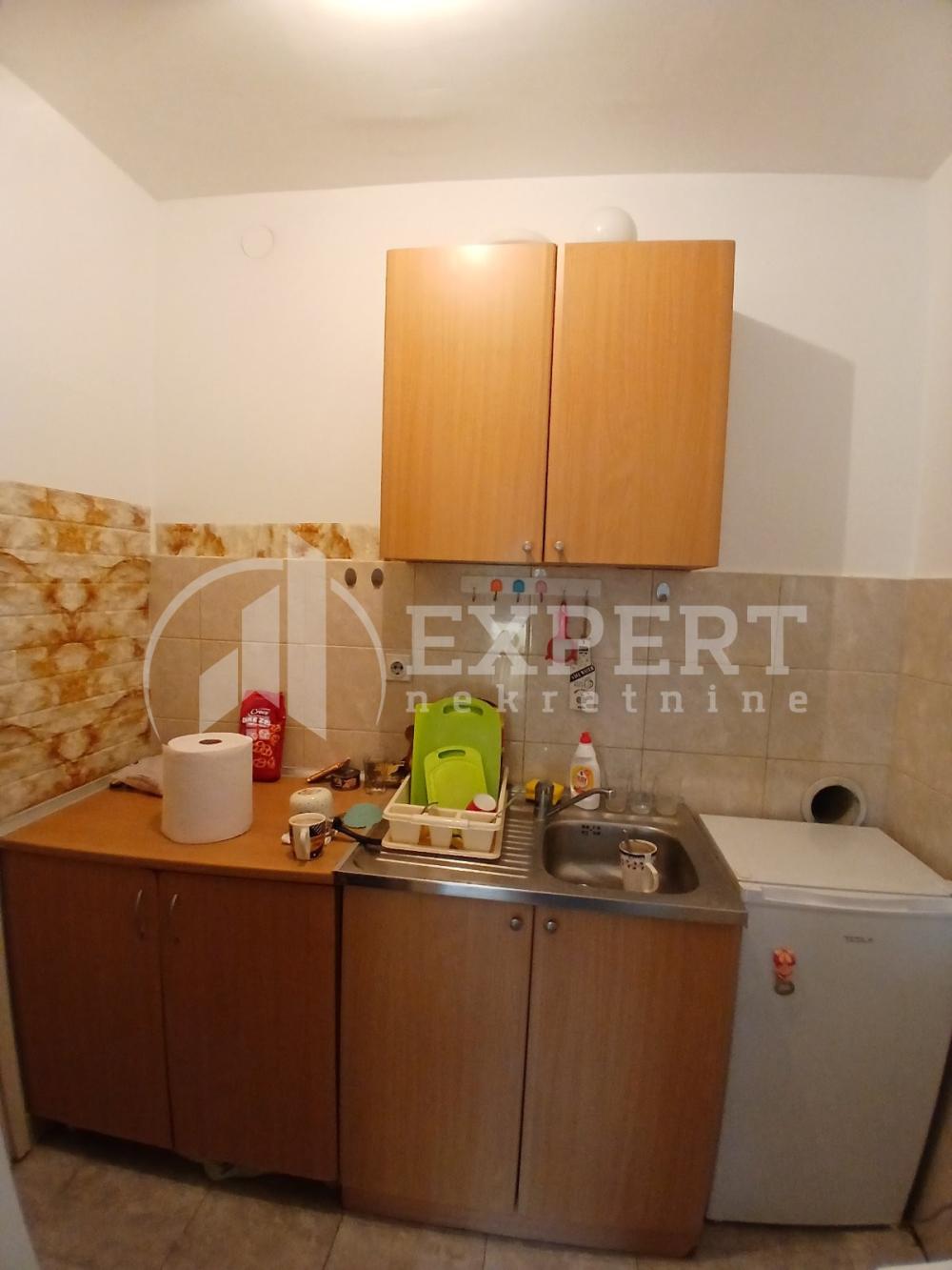 Slika 1 - Majakovskog, Jednoiposoban stan za izdavanje, 38m2, 280€