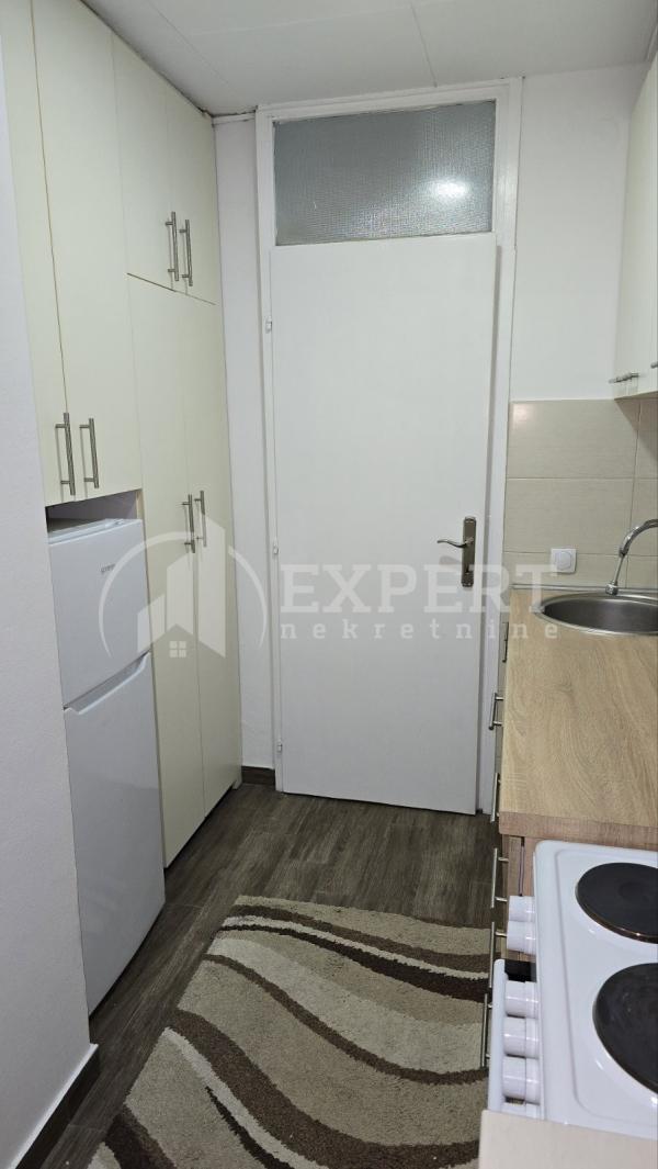 Slika 8 - Bulevar Nemanjića, Jednoiposoban stan za izdavanje, 41m2, 400€