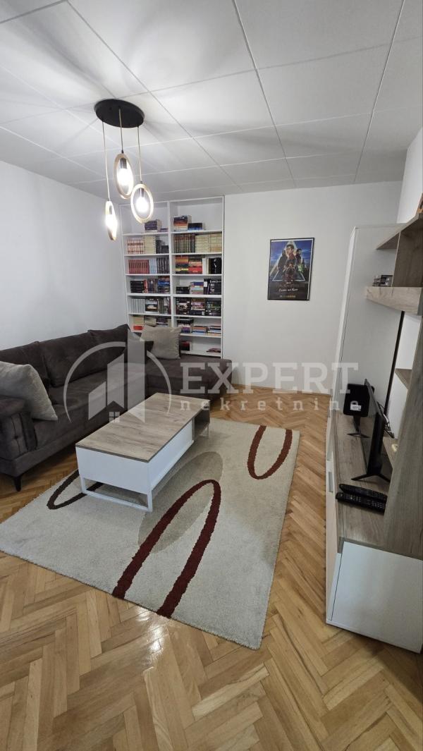 Slika 1 - Bulevar Nemanjića, Jednoiposoban stan za izdavanje, 41m2, 400€