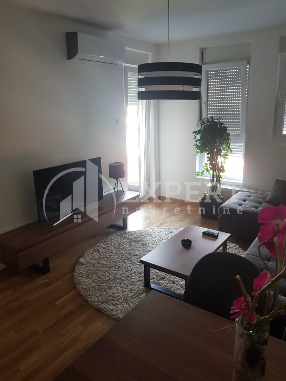 Slika 2 - Sestre Baković, Jednoiposoban stan za izdavanje, 36m2, 350€