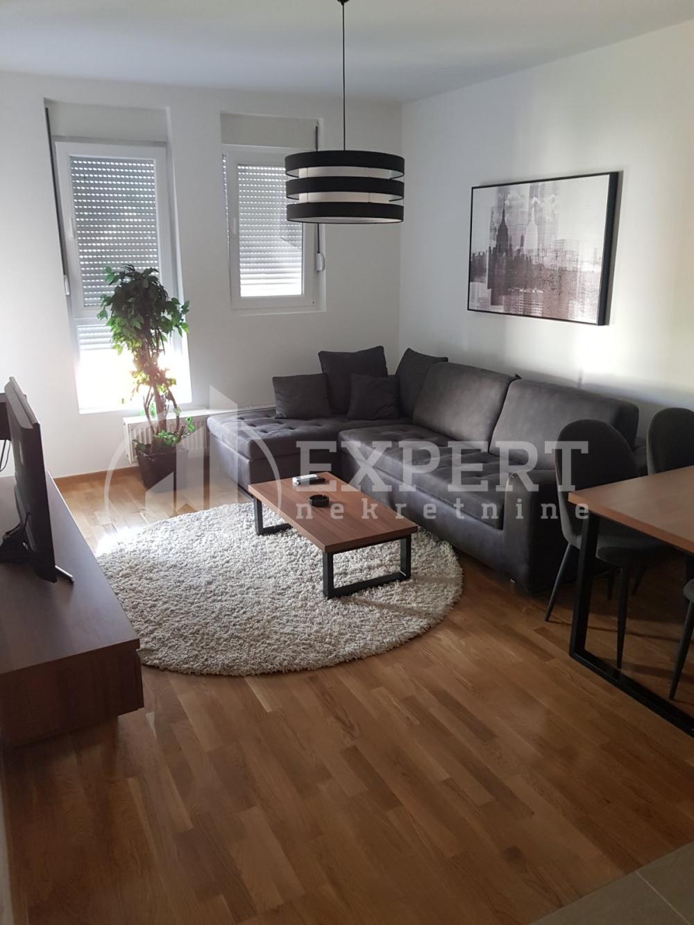 Slika 1 - Sestre Baković, Jednoiposoban stan za izdavanje, 36m2, 350€