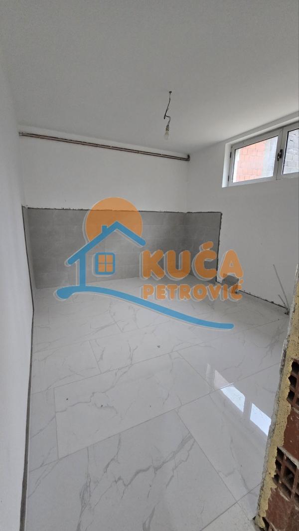 Slika 9 - Bubanjskih heroja,  Lokal za izdavanje, 600m2, 4.800€