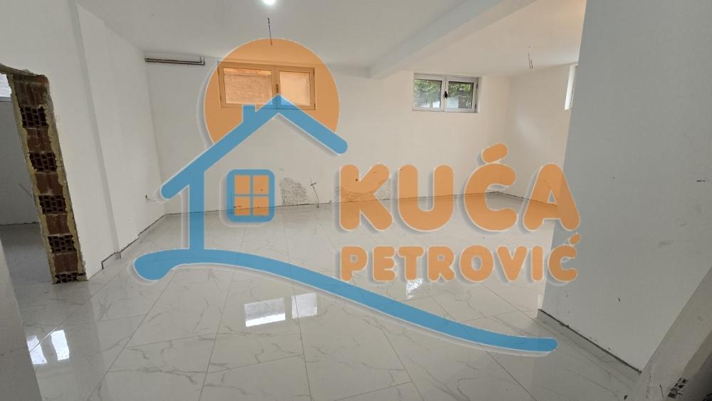 Slika 6 - Bubanjskih heroja,  Lokal za izdavanje, 600m2, 4.800€