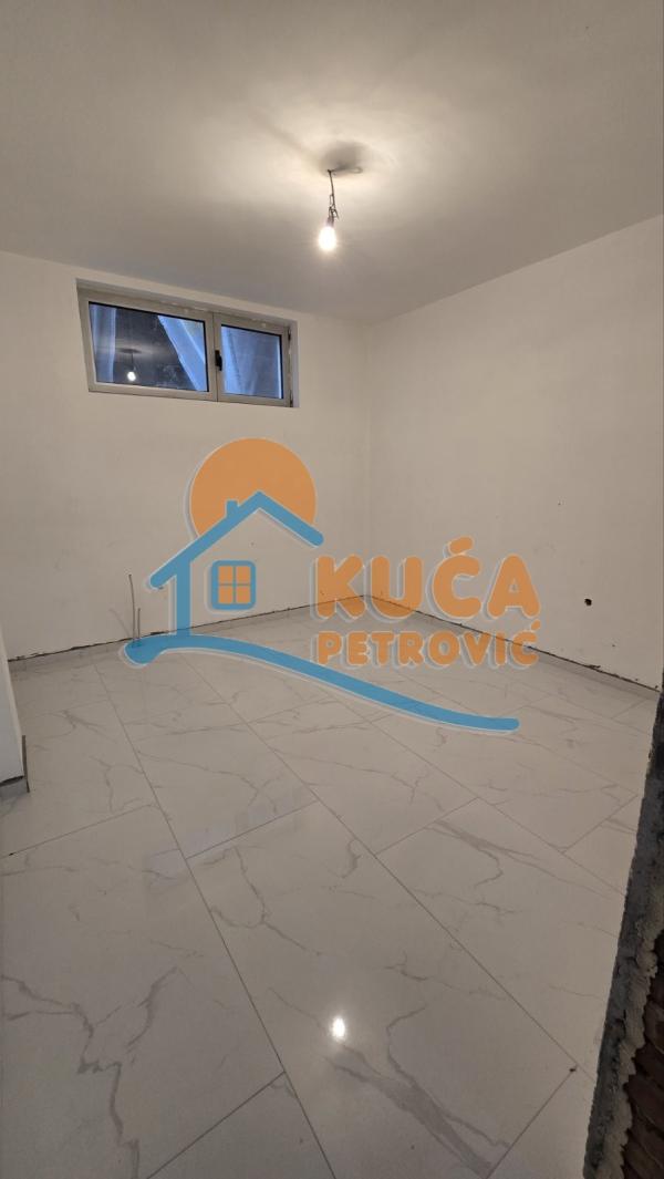 Slika 8 - Bubanjskih heroja,  Lokal za izdavanje, 600m2, 4.800€