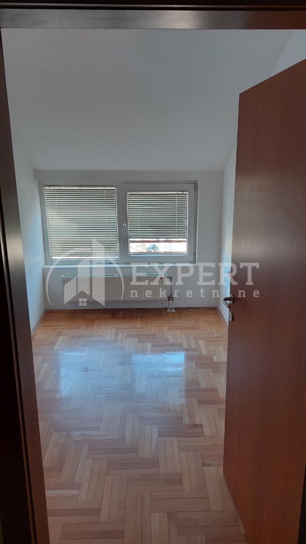 Slika 4 - Cara Dušana, Jednoiposoban stan za izdavanje, 36m2, 250€