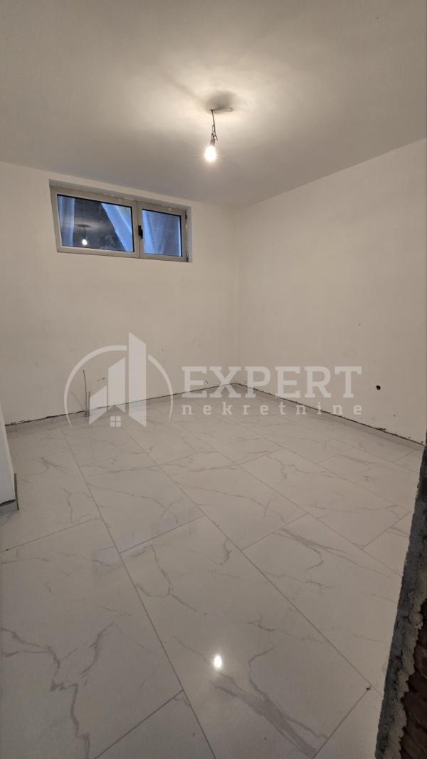 Slika 8 - Bubanjskih heroja,  Lokal za izdavanje, 600m2, 4.800€