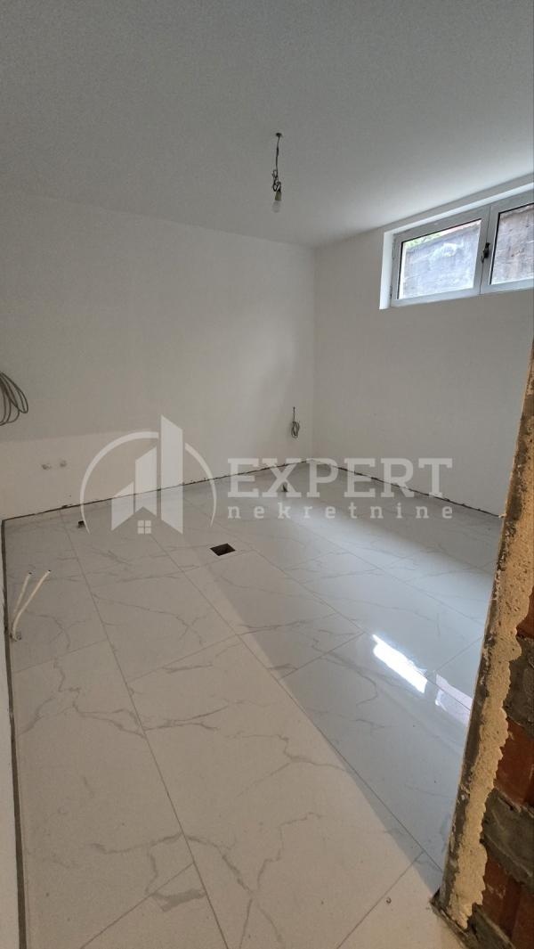 Slika 10 - Bubanjskih heroja,  Lokal za izdavanje, 600m2, 4.800€