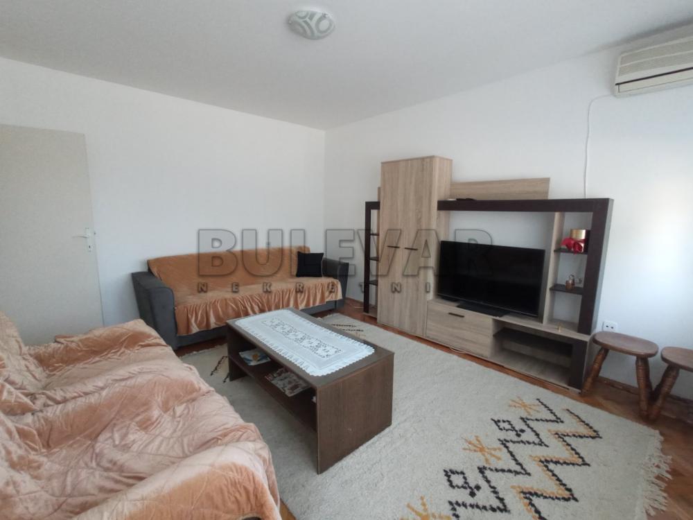 Glavna slika -Generala Milojka Lešjanina, Jednoiposoban stan za izdavanje, 37m2, 300€