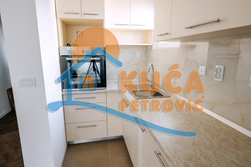 Slika 7 - Stanislava Biničkog, Četvorosoban stan za izdavanje, 96m2, 800€