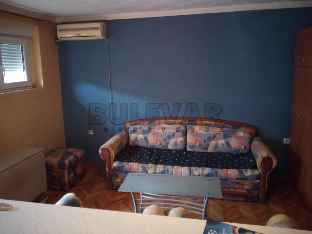 Glavna slika -Karadžićeva,  Stan za izdavanje, 30m2, 250€