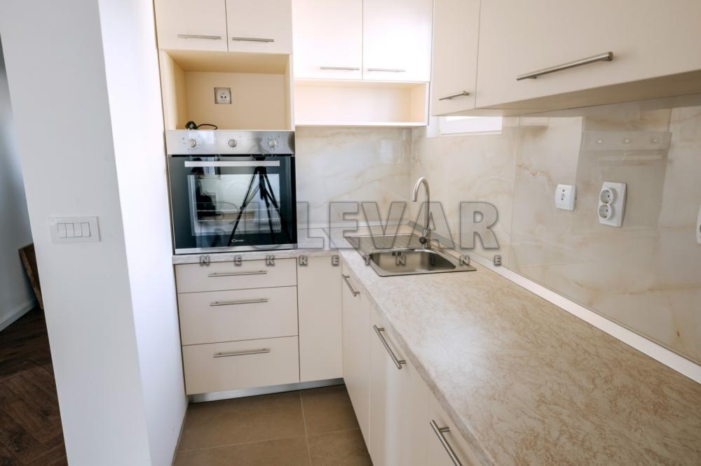 Slika 7 - Stanislava Biničkog, Četvorosoban stan za izdavanje, 96m2, 800€