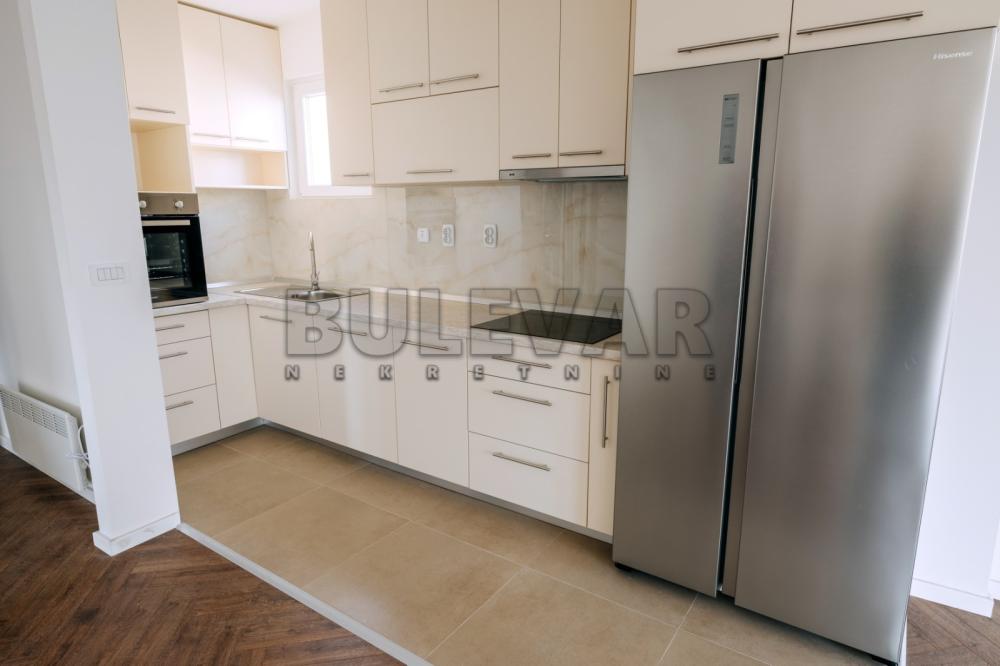 Slika 8 - Stanislava Biničkog, Četvorosoban stan za izdavanje, 96m2, 800€