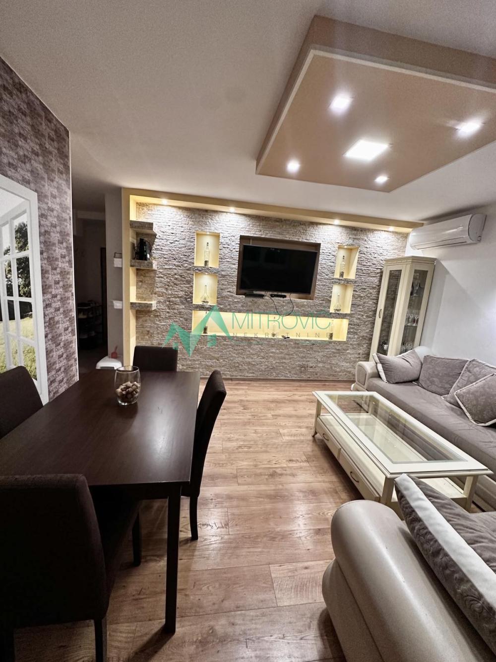 Slika 1 - Četvorosoban stan za izdavanje, 71m2, 600€