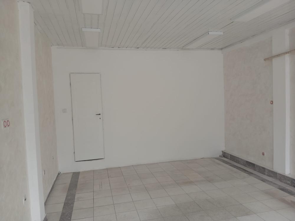 Glavna slika -Strogi centar grada,  Lokal za izdavanje, 26m2, 600€