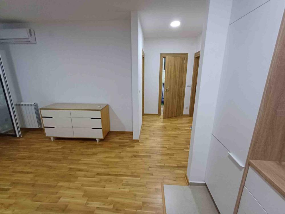 Slika 1 - Skopljanska, Trosoban stan za izdavanje, 50m2, 700€