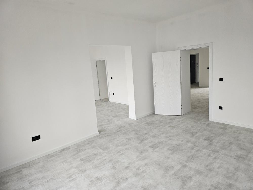Slika 11 - Bulevar Kralja Aleksandra,  Lokal za izdavanje, 120m2, 2.000€