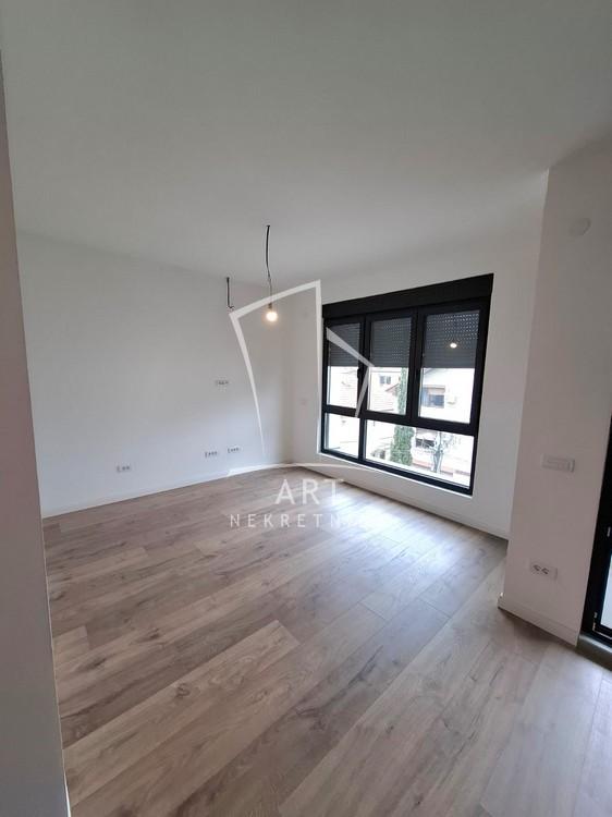 Slika 1 - Kneza Stracimira,  Lokal za izdavanje, 41m2, 750€