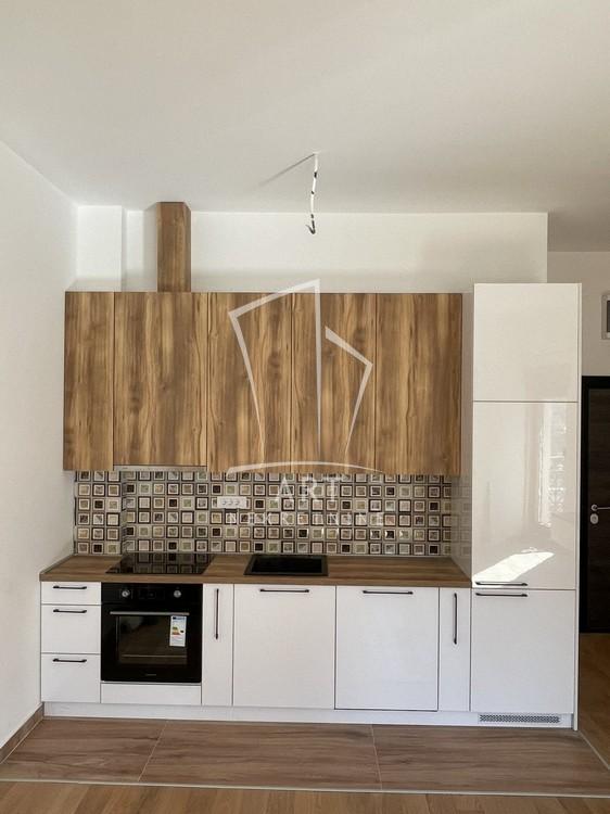 Slika 3 - Kneza Stracimira,  Lokal za izdavanje, 41m2, 750€