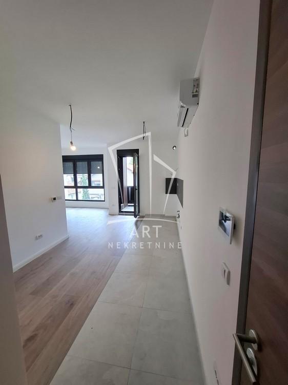 Slika 5 - Kneza Stracimira,  Lokal za izdavanje, 41m2, 750€