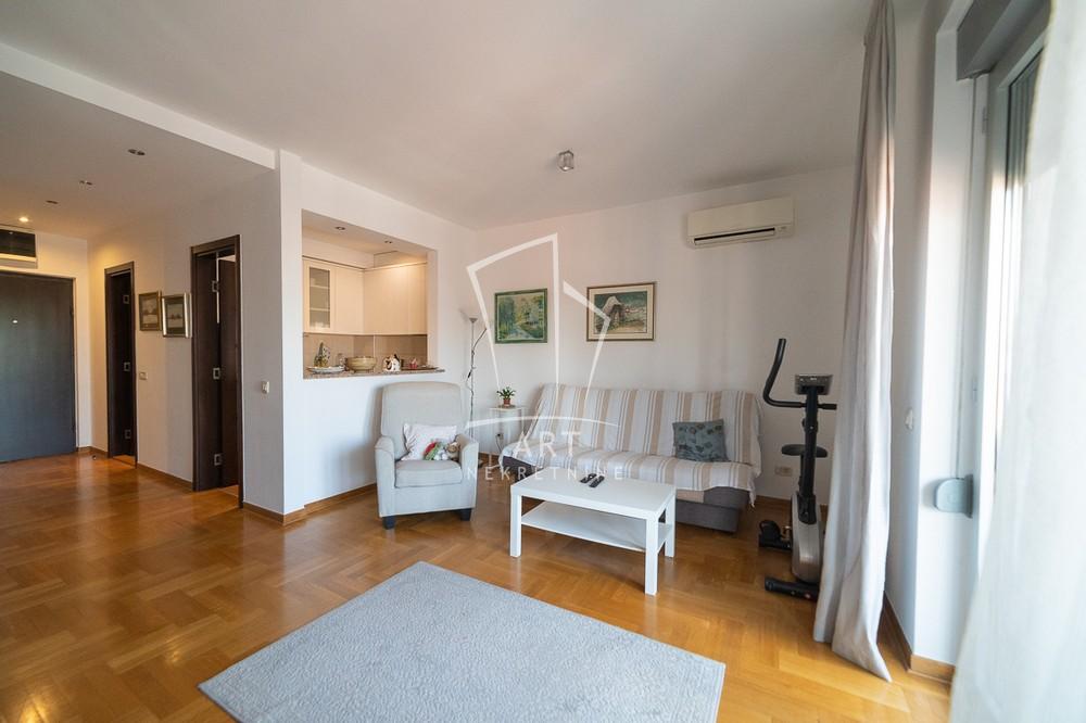 Slika 1 - Celjska, Trosoban stan za izdavanje, 77m2, 1.000€