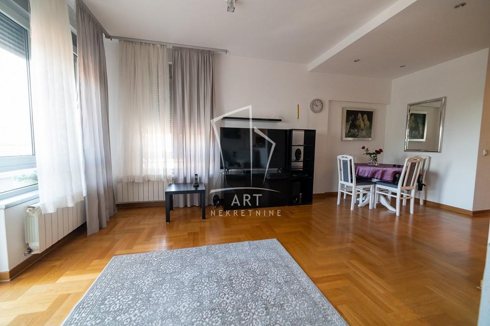 Slika 2 - Celjska, Trosoban stan za izdavanje, 77m2, 1.000€