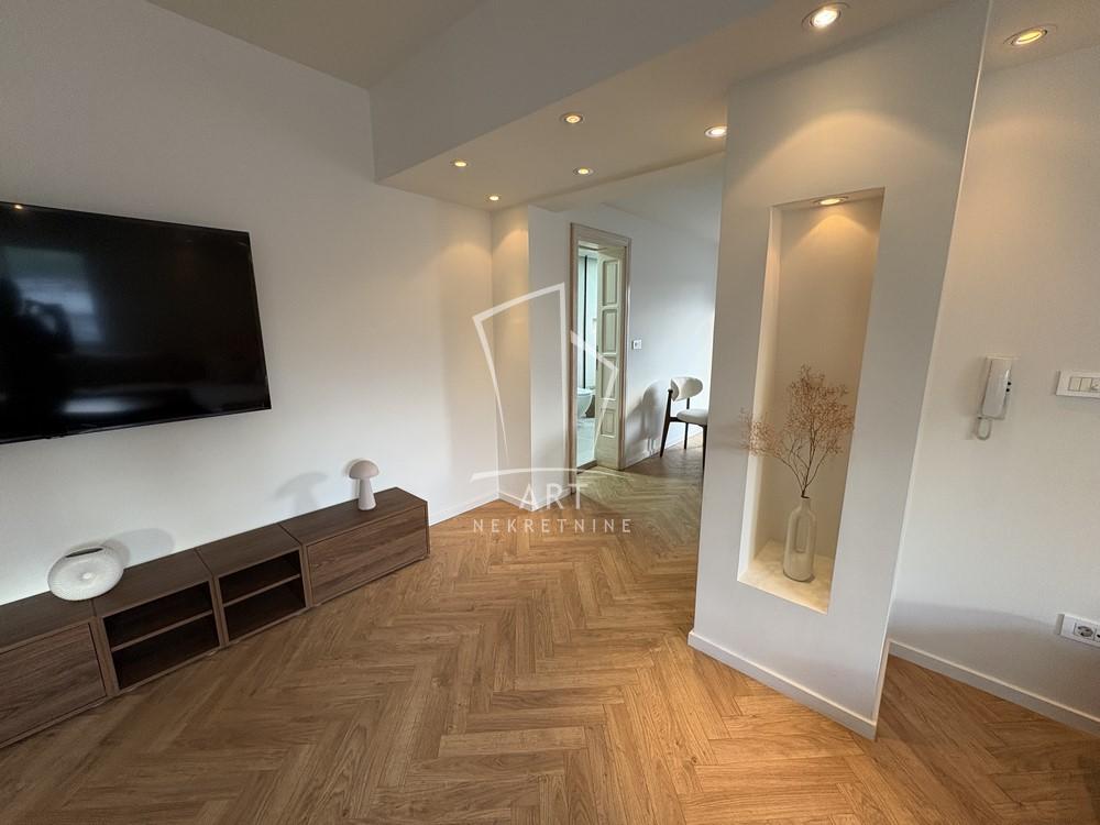 Slika 2 - Stolačka, Četvorosoban stan za izdavanje, 130m2, 2.200€