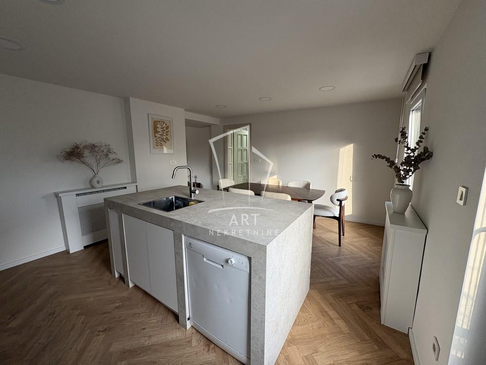Slika 6 - Stolačka, Četvorosoban stan za izdavanje, 130m2, 2.200€