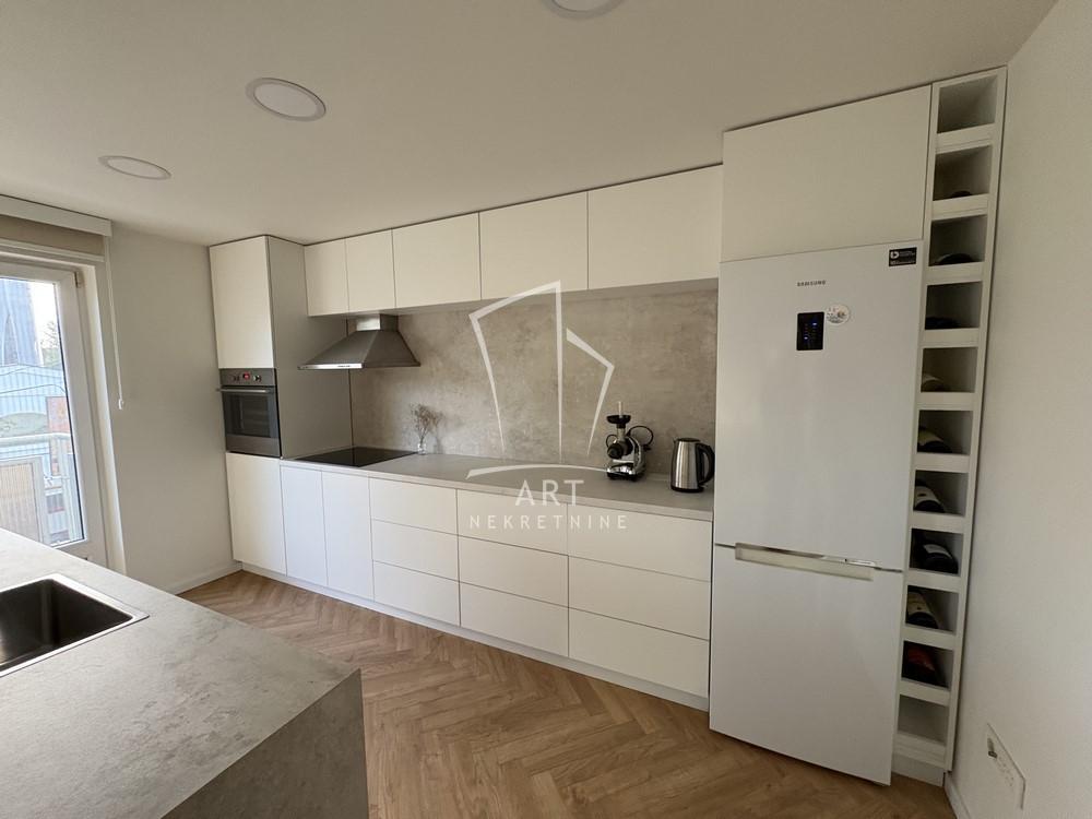 Slika 4 - Stolačka, Četvorosoban stan za izdavanje, 130m2, 2.200€