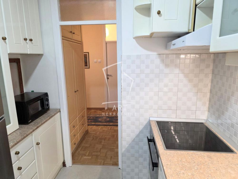 Slika 7 - Kneginje Zorke, Petosoban stan za izdavanje, 120m2, 1.800€