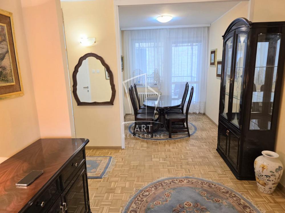 Slika 8 - Kneginje Zorke, Petosoban stan za izdavanje, 120m2, 1.800€