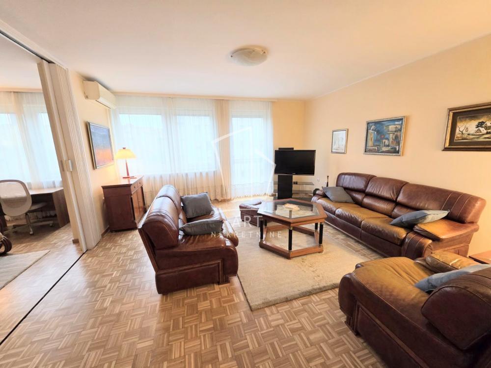 Glavna slika -Kneginje Zorke, Petosoban stan za izdavanje, 120m2, 1.800€