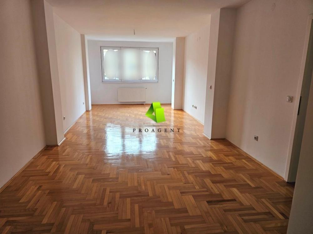 Slika 2 - Trosoban stan na prodaju, 79m2, 154.000€
