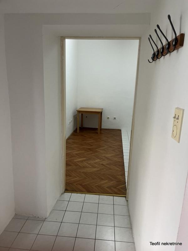 Slika 4 - Pariska, Jednoiposoban stan za izdavanje, 45m2, 450€