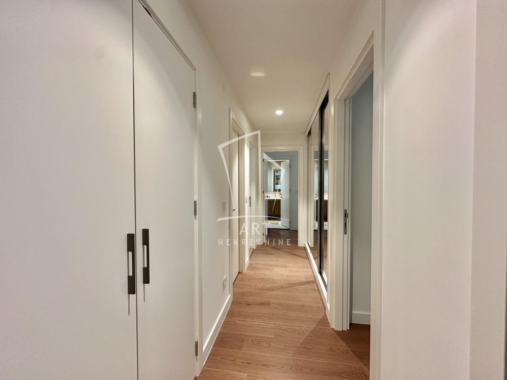 Slika 8 - Luke Ćelovića Trebinjca, Četvorosoban stan za izdavanje, 116m2, 2.900€