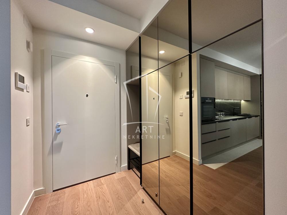 Slika 9 - Luke Ćelovića Trebinjca, Četvorosoban stan za izdavanje, 116m2, 2.900€