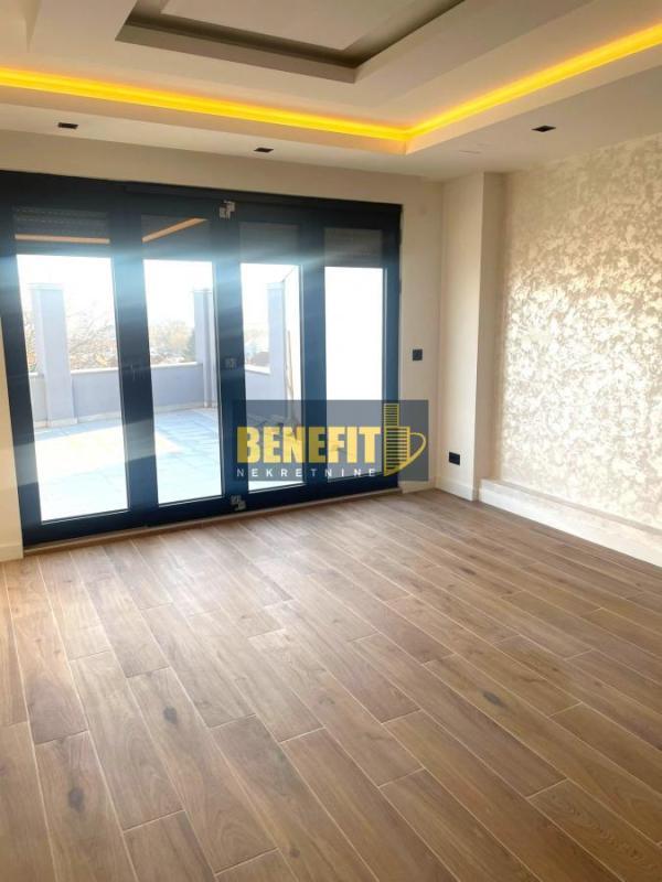 Glavna slika -Četvorosoban stan na prodaju, 162m2, 315.000€