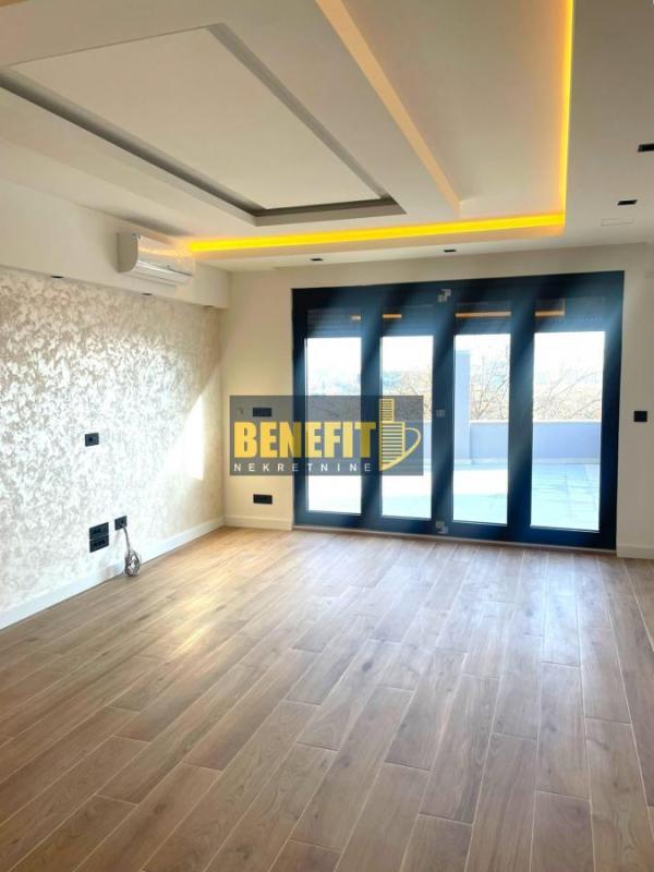 Slika 2 - Četvorosoban stan na prodaju, 162m2, 315.000€