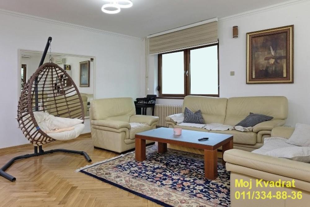 Slika 1 - Kuća za izdavanje, 150m2, 2.500€