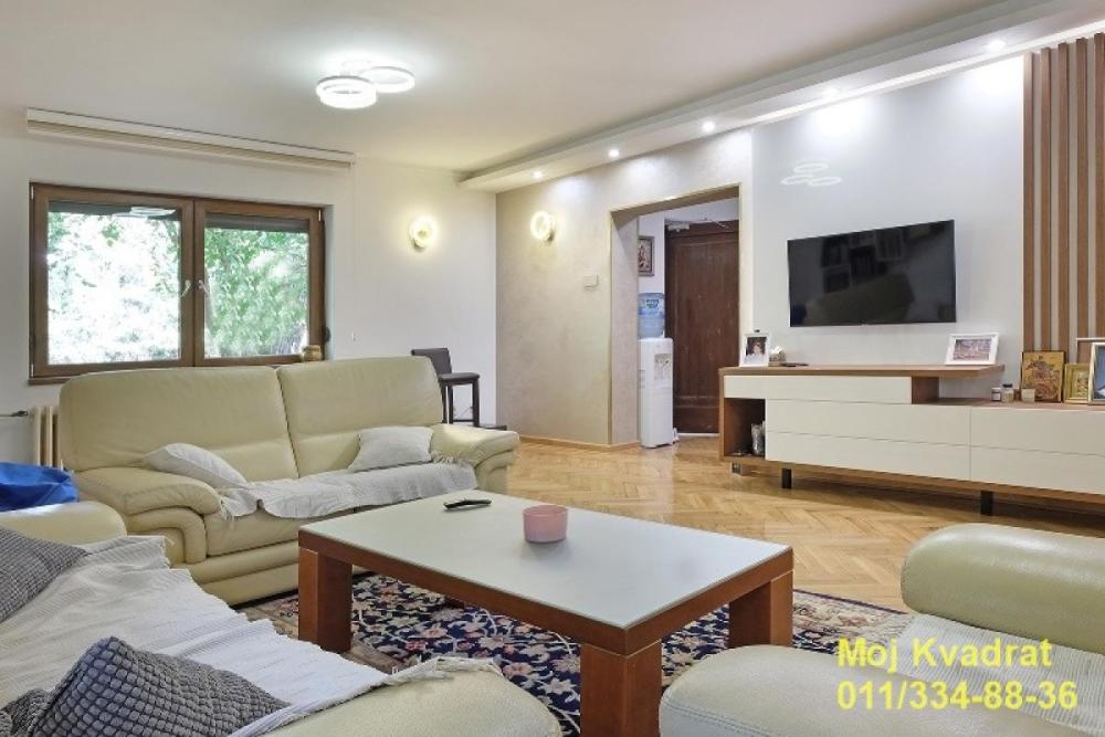 Slika 2 - Kuća za izdavanje, 150m2, 2.500€
