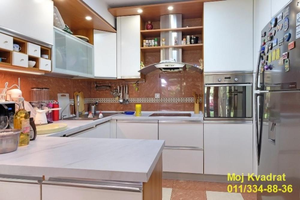 Slika 3 - Kuća za izdavanje, 150m2, 2.500€