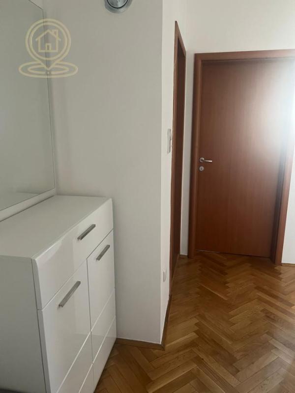Glavna slika -Jednoiposoban stan za izdavanje, 43m2, 500€