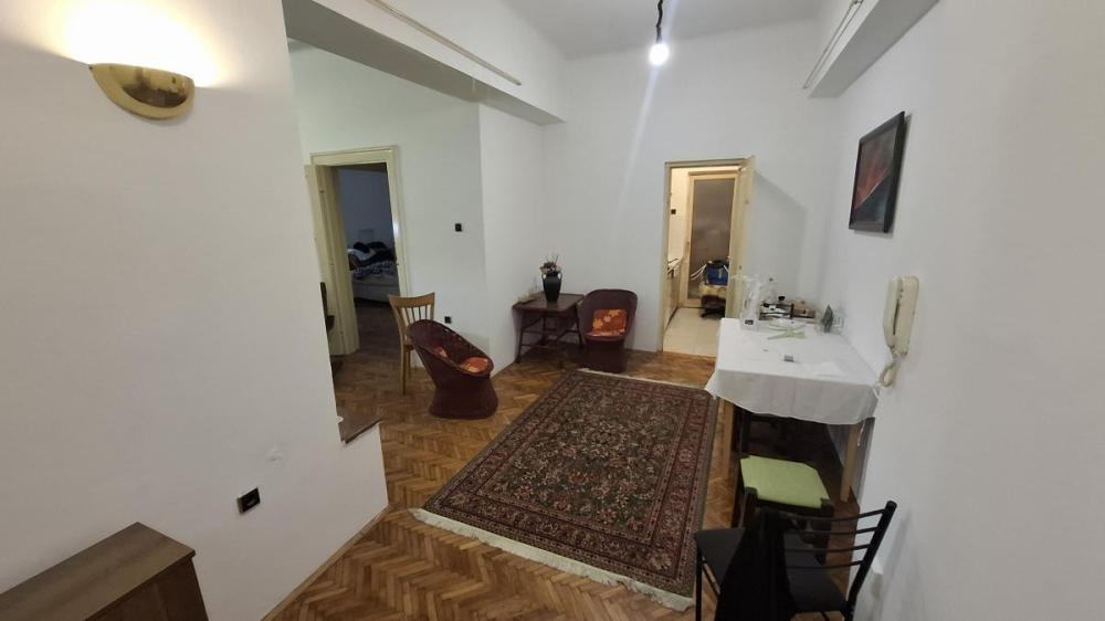 Slika 2 - Dvosoban stan za izdavanje, 66m2, 400€