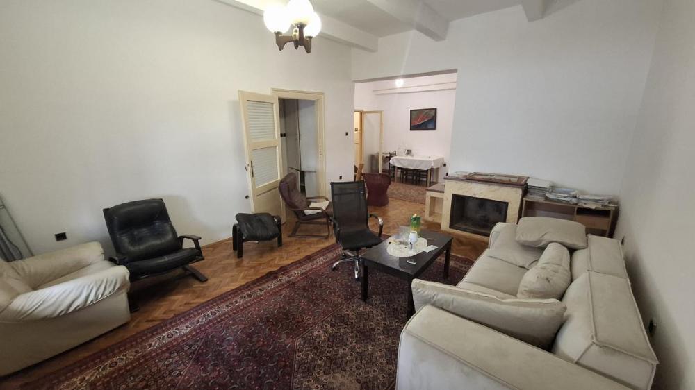 Slika 1 - Dvosoban stan za izdavanje, 66m2, 400€